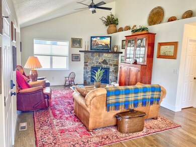 1316 Lily Living 1
