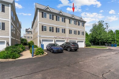 683 Metacom Ave unit 81, Bristol, RI 02809 - photo 3