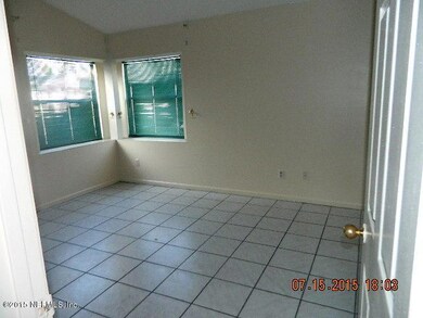 8783 Townsquare Ct, Jacksonville, FL 32216 - photo 5