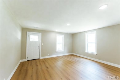 813 E 3rd St, Salem, MO 65560 - photo 4