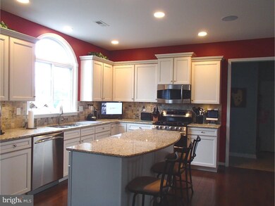 73 Putter Ln, Pottstown, PA 19464 - photo 3