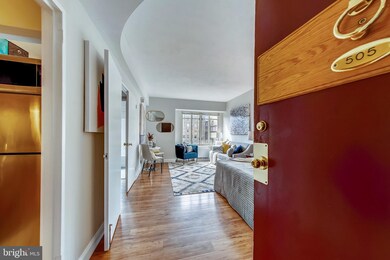 The Winthrop unit 505, Washington, DC 20036 - photo 2