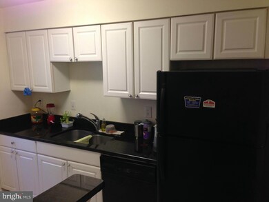 15715 Ambiance Dr, North Potomac, MD 20878 - photo 7