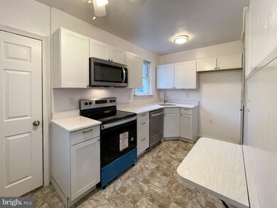 45 W Broadway Ave, Clifton Heights, PA 19018 - photo 6