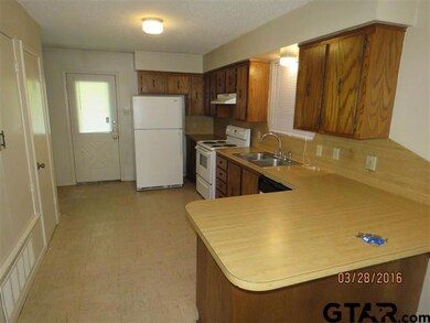 2006 Jane St, Longview, TX 75601 - photo 6