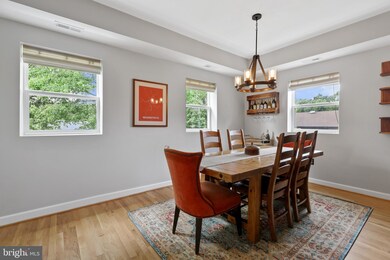 2209 Rollins Dr, Alexandria, VA 22307 - photo 4