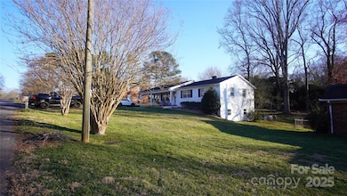 1206 Spring Dr, Shelby, NC 28150 - photo 3