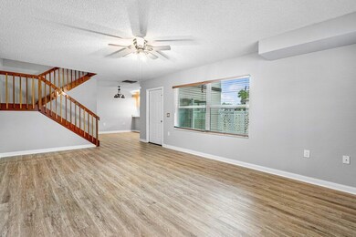 5 Amherst Ct unit A, Royal Palm Beach, FL 33411 - photo 7