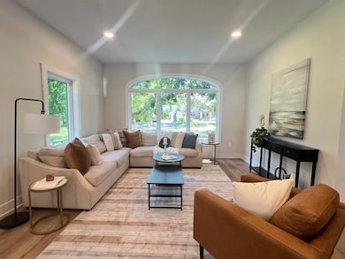 4035 Adams Ave, Des Moines, IA 50310 - photo 4