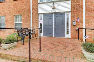 002-290662-2151 Broadway Avenue Southwes