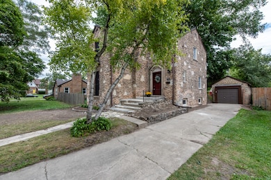 1335 Chestnut St, Waukegan, IL 60085 - photo 4