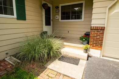 1250 Belden Rd, Columbus, OH 43229 - photo 2