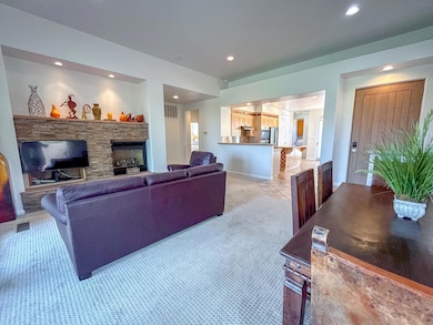 2255 N Tuweap Dr unit 50, Saint George, UT 84770 - photo 2