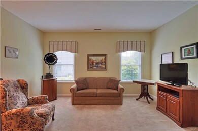 2774 Terrwood Dr E unit 43, Macungie, PA 18062 - photo 6