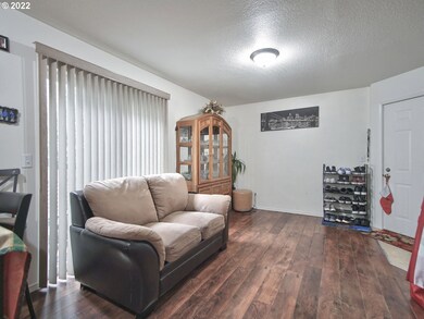 217 NE 146th Ave unit 34, Portland, OR 97230 - photo 3