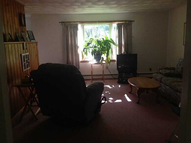 936 Chopmist Hill Rd, North Scituate, RI 02857 - photo 4