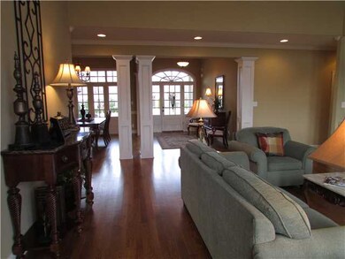 FROM GREATROOM LOOKING TO THE ENTRY