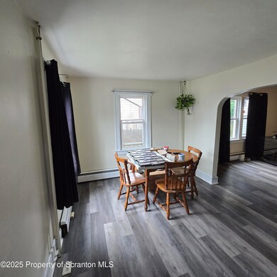 612 Ferdinand St, Scranton, PA 18508 - photo 3