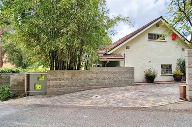 4638 Saltillo St, Woodland Hills, CA 91364 - photo 2