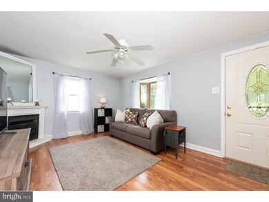 1513 Stirling St, Coatesville, PA 19320 - photo 4