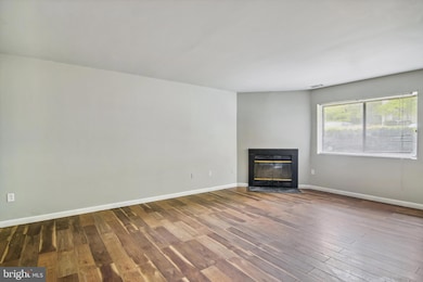 85 Ashlar Hill Ct, Parkville, MD 21234 - photo 2