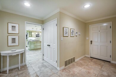 950 S Orange Grove Blvd unit C, Pasadena, CA 91105 - photo 4