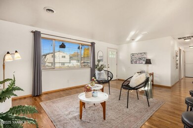 701 Lockhart Dr, Yakima, WA 98901 - photo 5