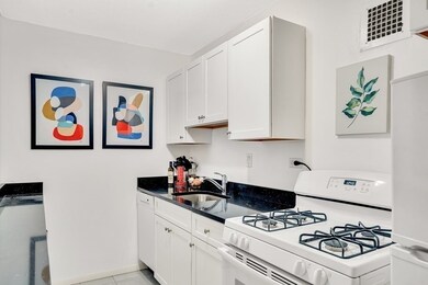 Hawthorne Place Condominium unit 12K, Boston, MA 02114 - photo 7