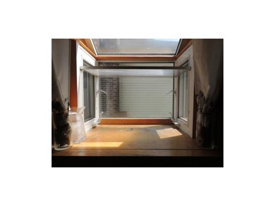 Area above kitchen sink for healthy plant growing.