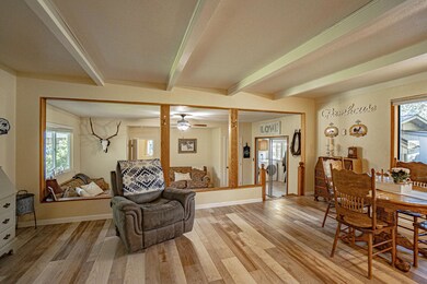 DiningRoom_DSC03647-HDR