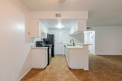 2228 E Campbell Ave unit 106, Phoenix, AZ 85016 - photo 6