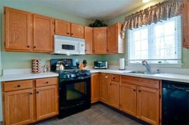 5 Chase Cir, Ashland, MA 01721 - photo 6