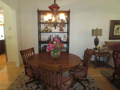 FORMAL DINING
