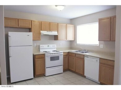 KItchen+With+Appliances