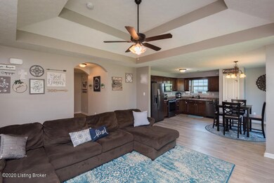 550 Gentry Crossings Blvd, Mount Washington, KY 40047 - photo 6