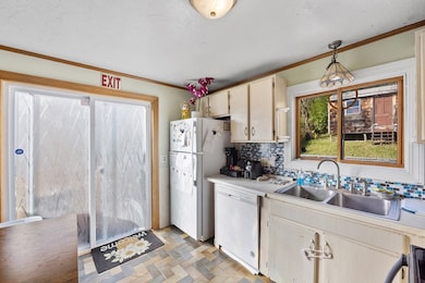 10 Ellsmere St, Worcester, MA 01604 - photo 7