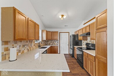 13088 Britton Ridge, Fishers, IN 46038 - photo 3