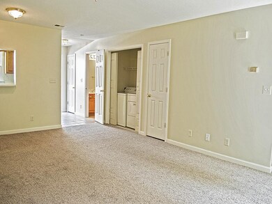 716 King Springs Rd unit 4, Johnson City, TN 37601 - photo 3