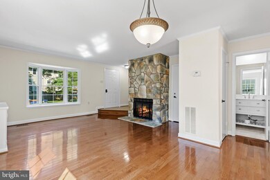 6123 Quiet Pond Ct, Burke, VA 22015 - photo 7