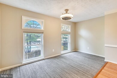 13989 Big Yankee Ln, Centreville, VA 20121 - photo 7