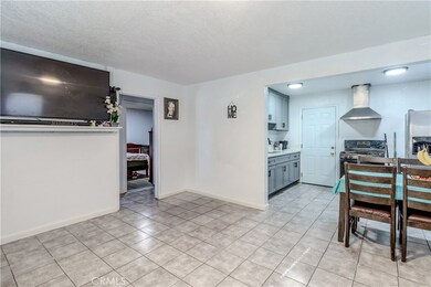 919 N Illinois Ave, Colton, CA 92324 - photo 6