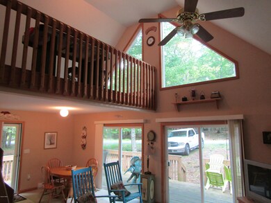 1092 Red Hawk Dr, Lake Ariel, PA 18436 - photo 3