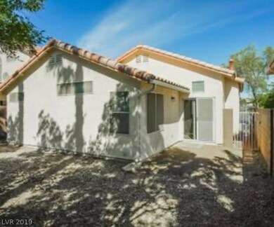 10081 Yellow Canary Ave, Las Vegas, NV 89117 - photo 5