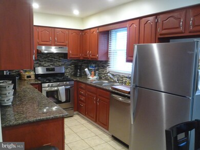 801 Bem St, Riverside, NJ 08075 - photo 5
