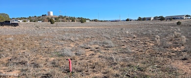 25682 Saint Joseph Rd, Paulden, AZ 86334 - photo 3