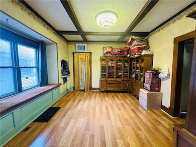 302 N Wheeling Ave, Kansas City, MO 64123 - photo 4