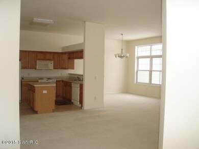 1377VillageCir 005