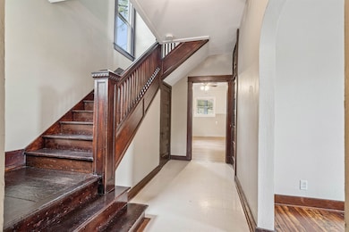 2071 N Main St, Dubuque, IA 52001 - photo 5