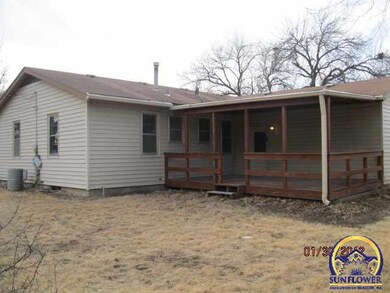 3612 SW Garfield Ave, Topeka, KS 66611 - photo 2