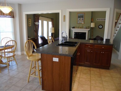 Kitchen/Breakfast Nook